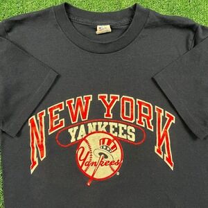 True Vintage New York Yankees MLB Champion T-Shirt Men Medium Navy 50/50 USA 80s